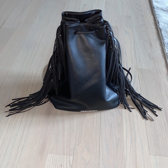 Tassel Bag - Picture 5 of 6